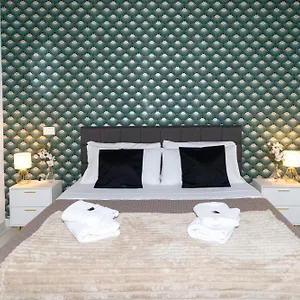 https://apt-savorelli.it-romehotels.com