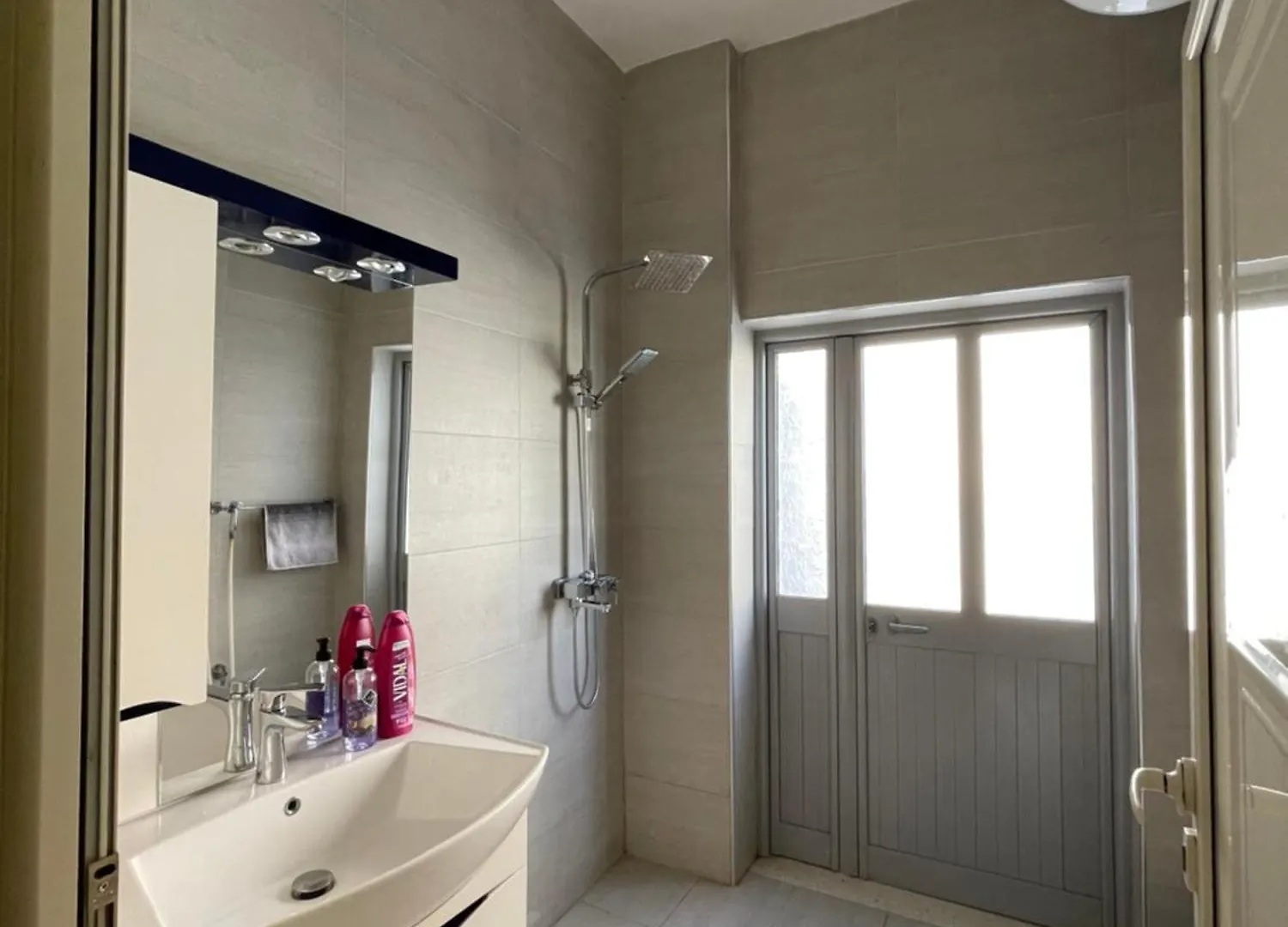New Baazar Terrace Apartment Tirana